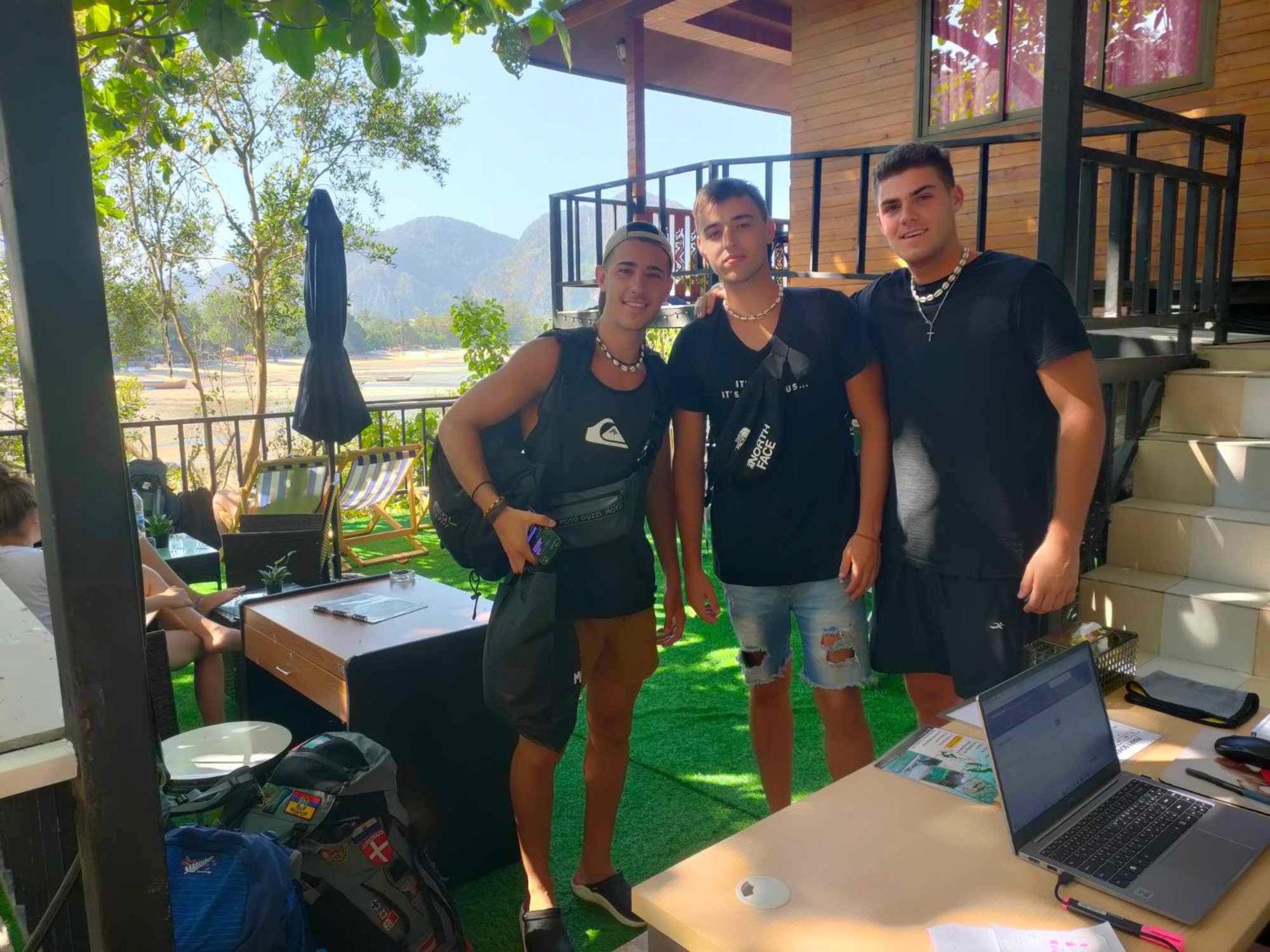 Sweed Dee Seaview Hostel Pulau Phi Phi Luaran gambar