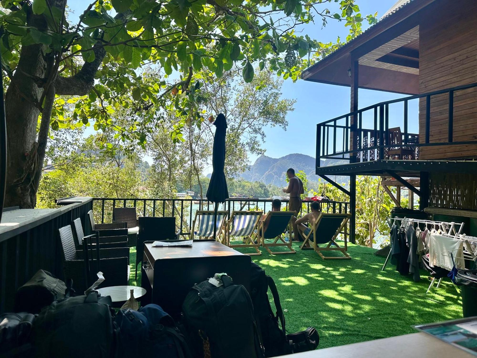 Sweed Dee Seaview Hostel Pulau Phi Phi Luaran gambar